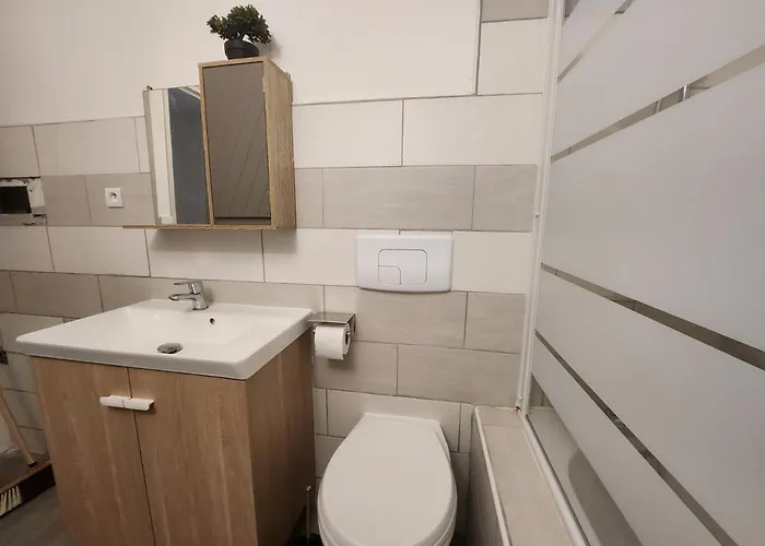 아파트 Spacieux 2 Chambres, Paisible *