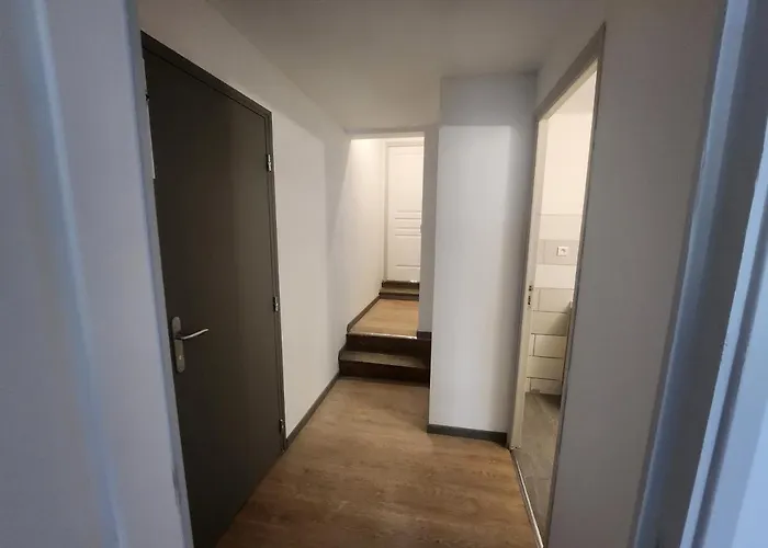 Spacieux 2 Chambres, Paisible 아파트